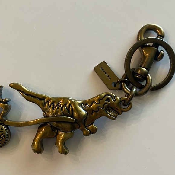 Rare Large Metal Coach Rexy Carriage Golden Dinosaur Rare Purse Bag Charm - Picture 15 of 16